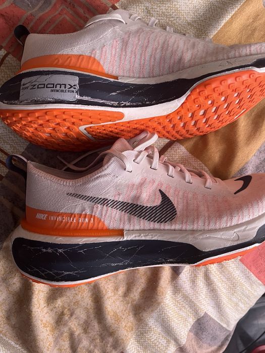 Оригинальные кроссовки Nike ZoomX Invincible Run Flyknit 3 (Размер 42.5 / 27 см)