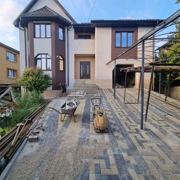 Укладка бруківки