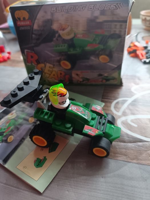 Конструктор лего,дрібний.