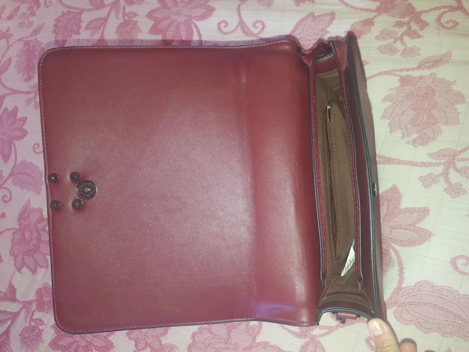 Mala bordeaux  padrão xadrez