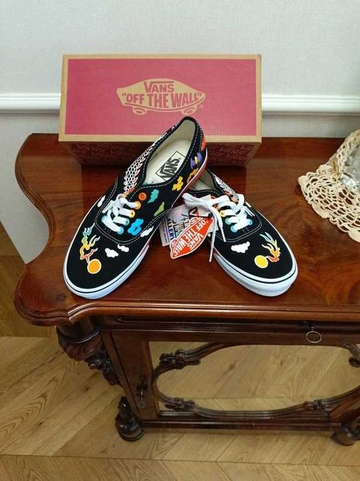 Tenisówki Vans kolorowe wiązane nowe rozm. 41, wygodne!