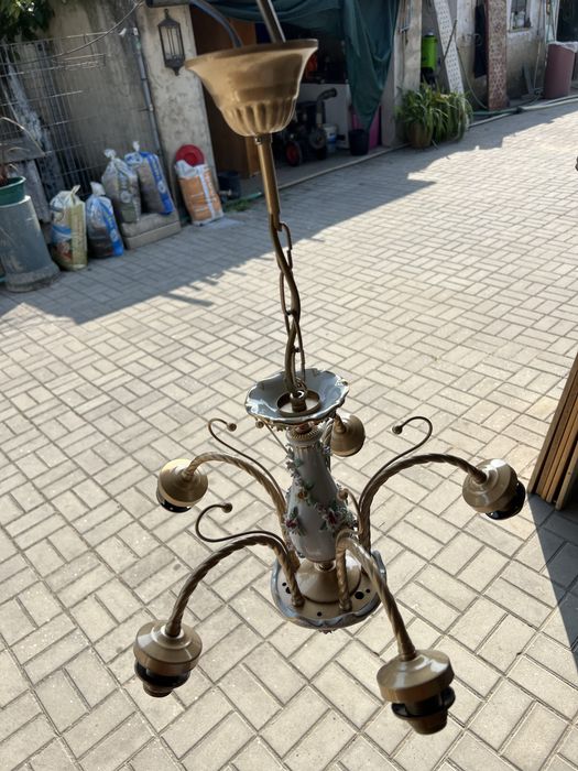 2 Candeeiros de teto clássico restaurados, muito antigos.