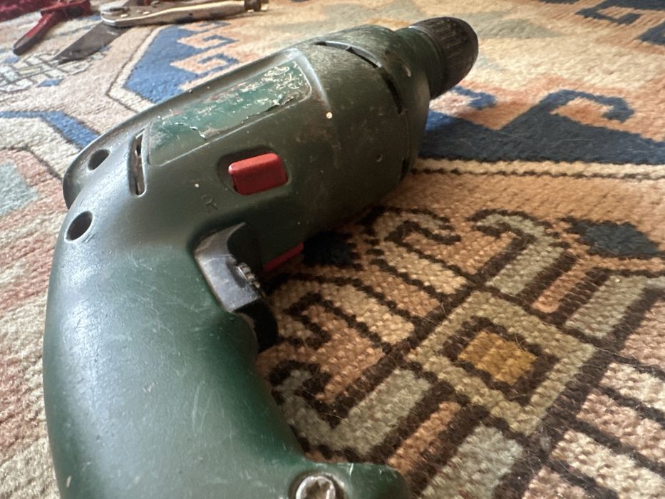 Bosch PSB 570 RE a funcionar prefeitamente
