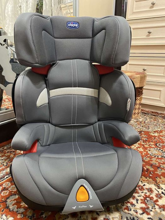 Автокрісло Chicco Oasys. Італія. З дитиною на протязі всього дитинства