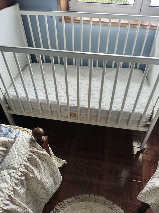 cama de bebê como nova