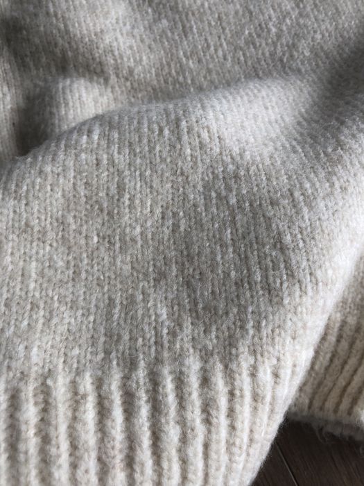 Swetr bardzo szeroki