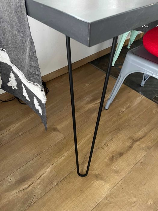 stół do kuchni , jadalni na metalowych nogach