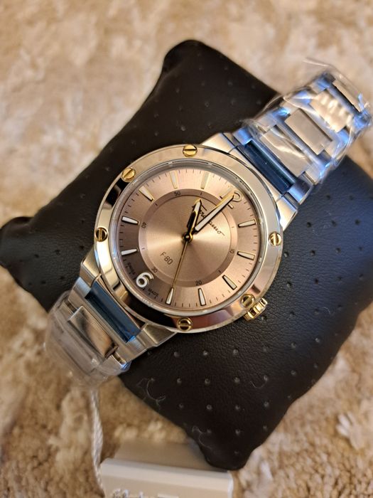 Годинники Salvatore Ferragamo