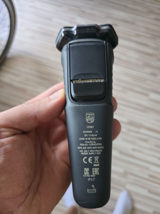 Maszynka do golenia Philips Series 5000 SkinIQ