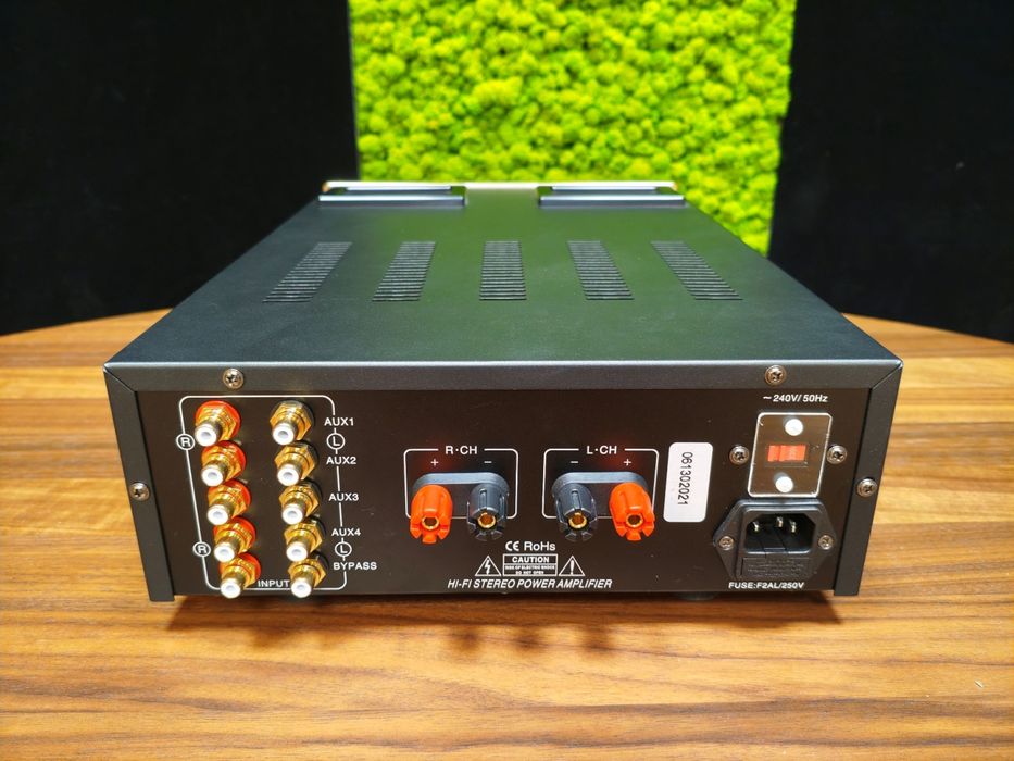 Wzmacniacz hybrydowy PIER AUDIO MS-480 SE