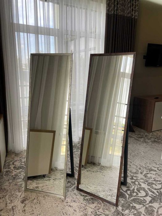 Дзеркало в рамці срібло. Зеркало в полный рост. Напольное/настенное
