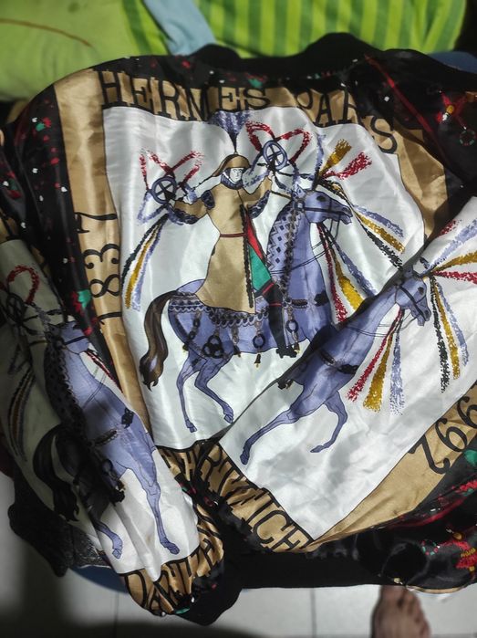 Casaco de seda colorido