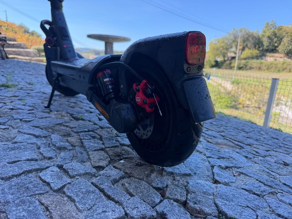 Trotinete Elétrica Segway Max G3