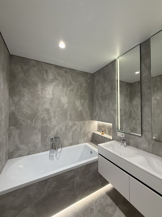 Продаж квартири в новобудові Жк Кришталеве озеро