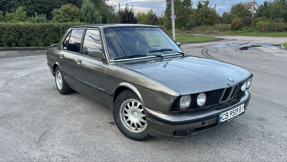 Bmw e28 2.7 бенз/газ