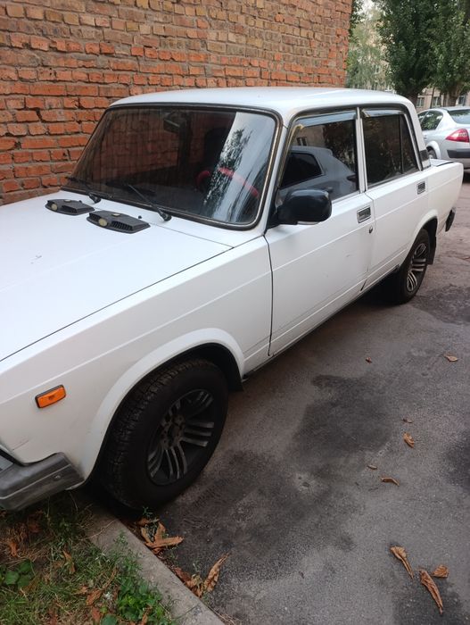 Продам машину Ваз 2107
