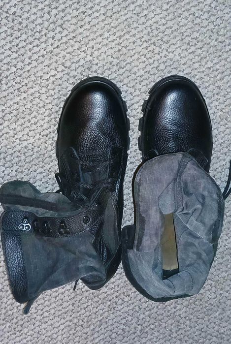 Берці шкіряні 44(43) розмір, нові ботінки, черевики тренінгові, зимові
