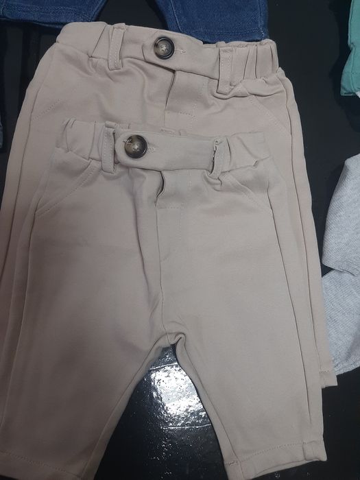 Calças e jardineiras bebé (gémeos) dos 0- 12 meses