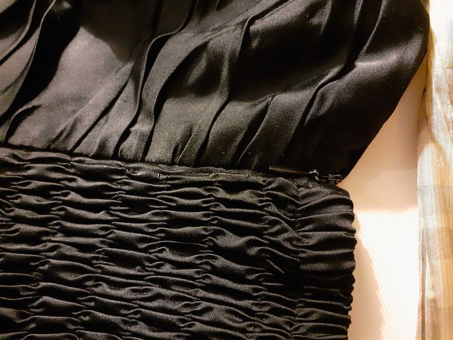 Vestido preto, cai cai e drapeado (baixa de preço 3)