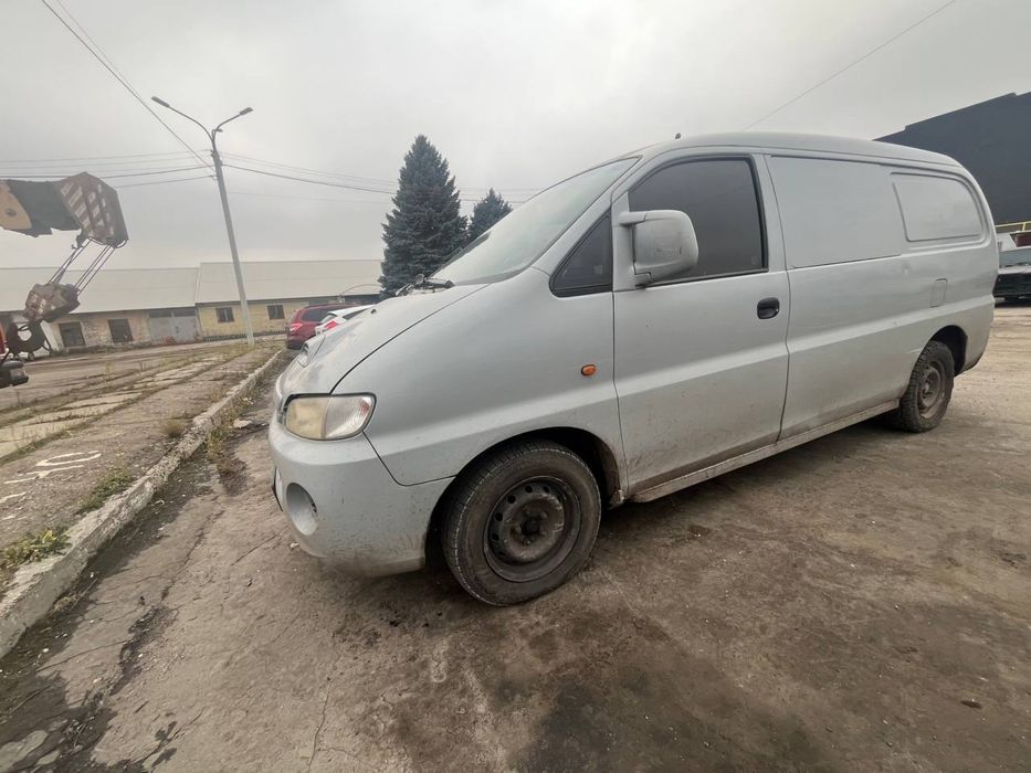 Бодьорий Hyundai H-1    Українець