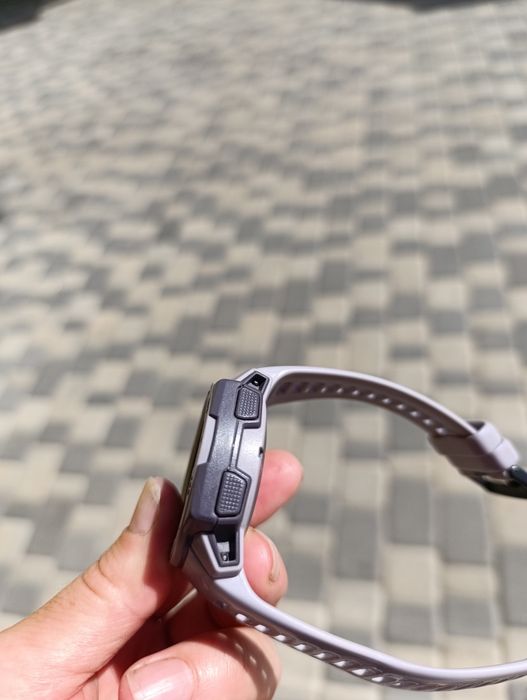 Garmin instinct Solar/вимикається