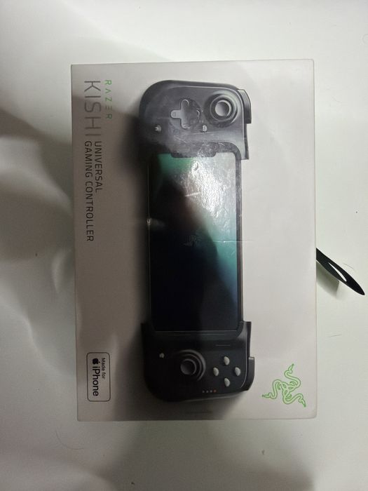 Razer Kishi universal gameing controller