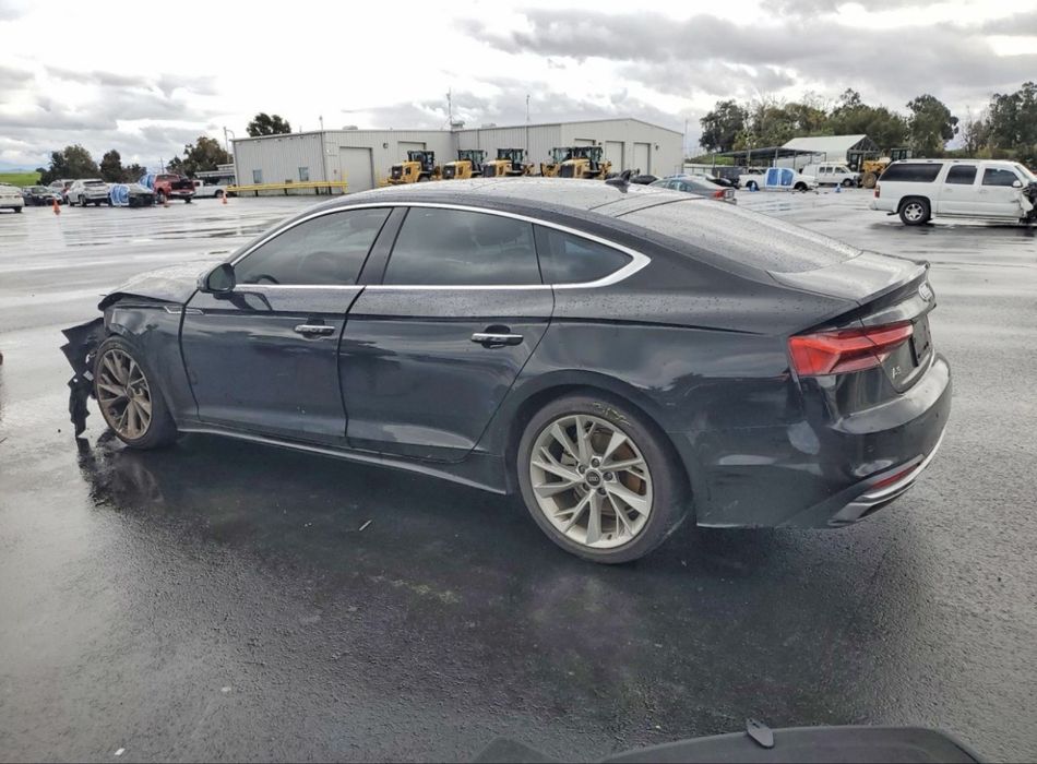 Audi A5 Premium Plus 2021 в дорозі