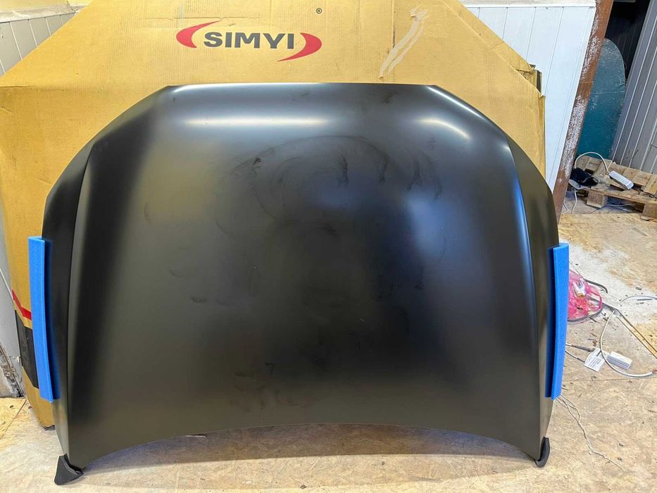 Audi Q3 8U Капот