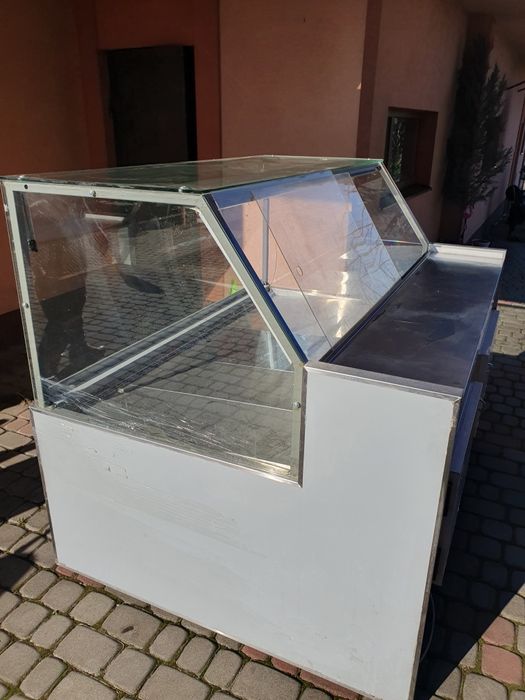 Холодильник. Холодильна вітрина