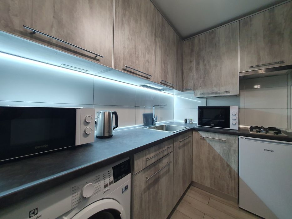 Апартаменти 21 +