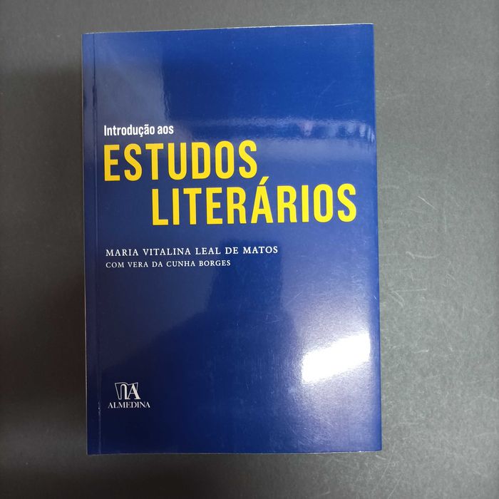 Introdução aos Estudos Literários
