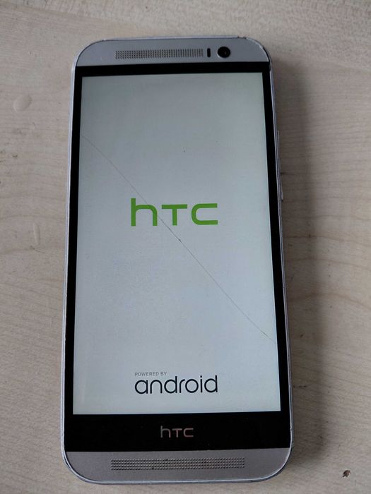 Telefon HTC One i Samsung S3 GT 19305 - uszkodzone