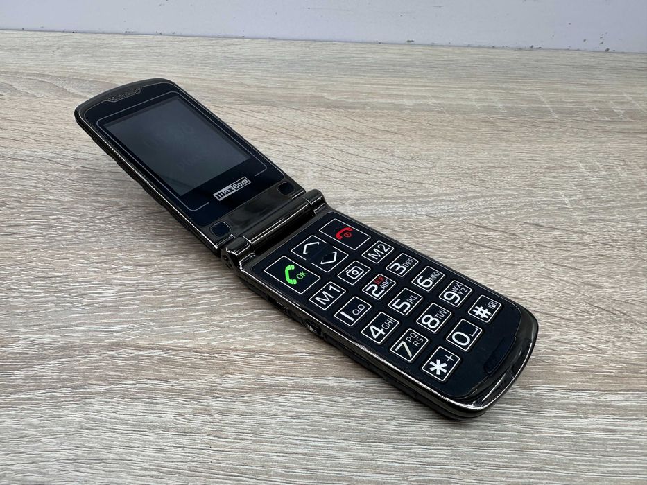 Telefon komórkowy Maxcom MM823 4 MB / 64 MB 2G czarny
