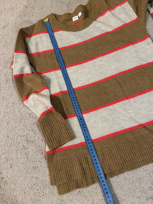 Светр жіночий GAP у смужку