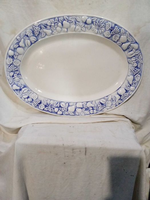 Travessa louça em tons azuis e branco