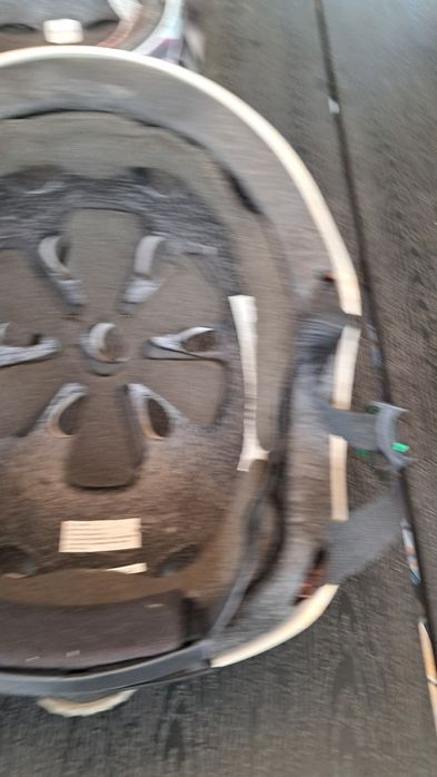 Продам велошоломи