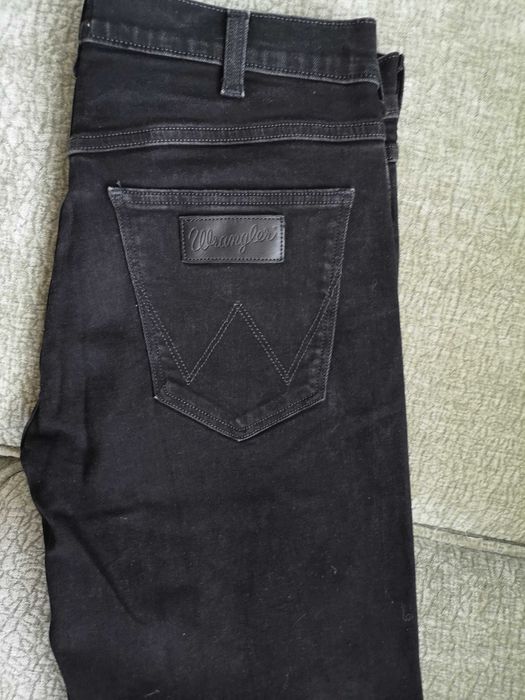 Jeansy męskie czarne  Wrangler Greensboro W33L32