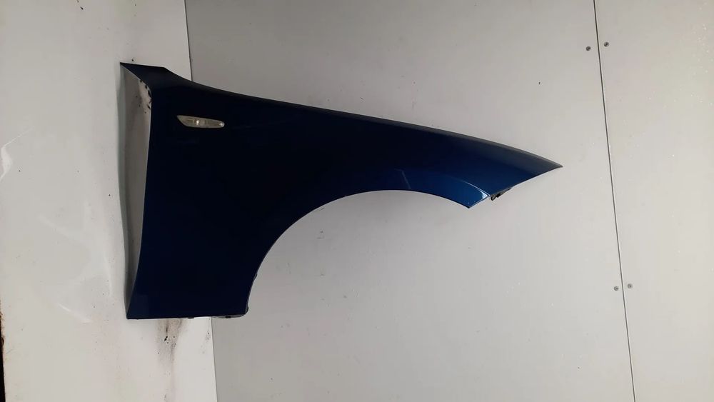 BŁOTNIK PRZÓD PRZEDNI PRAWE BMW 1 E81 E82 E87 E88 MONACOBLAU
