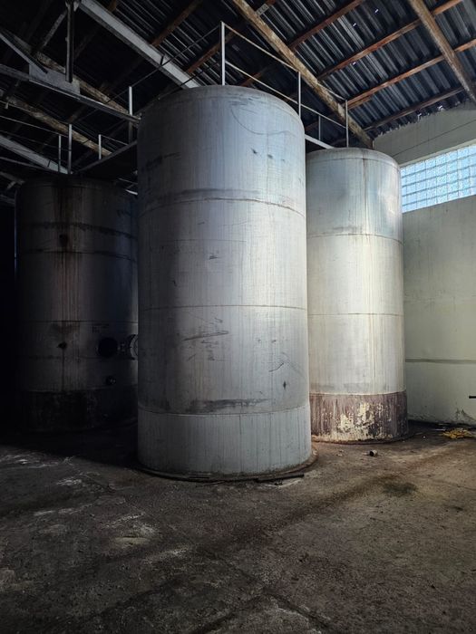 Емкость нержавейка 20 куб 50 бочки цистерны конусный эмаль