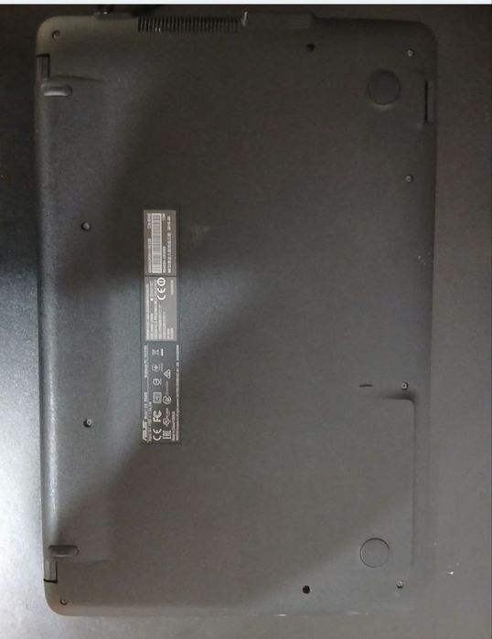 Продам бу ноутбук Asus