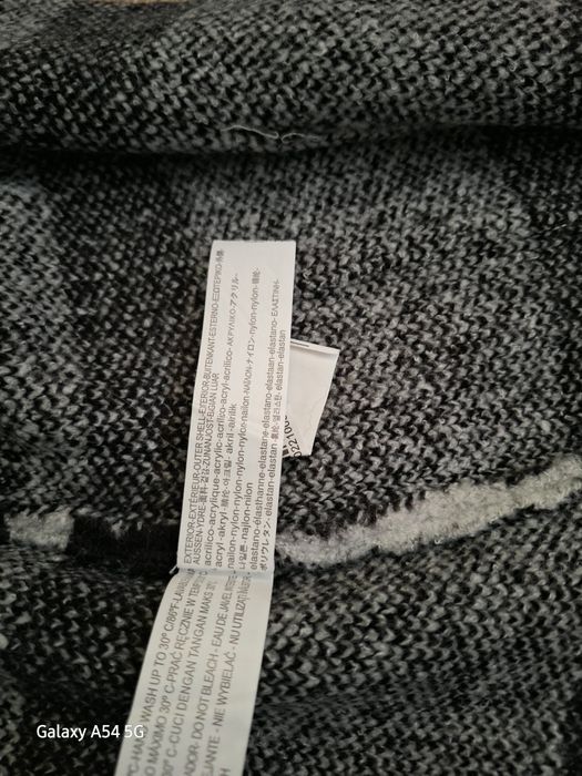 Nowy sweter Stradivarius
