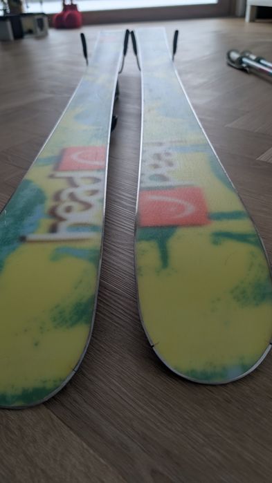 Narty Head 133 cm