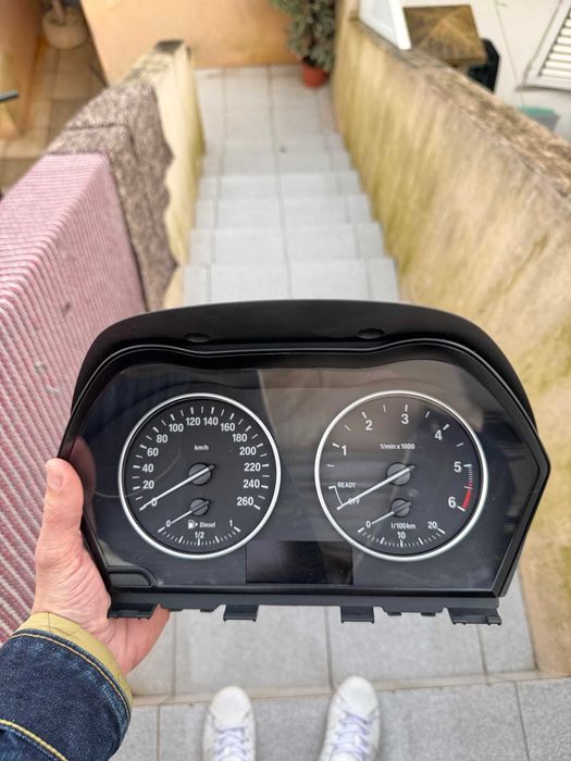 Quadrante BMW F20/21 em ótimo estado.