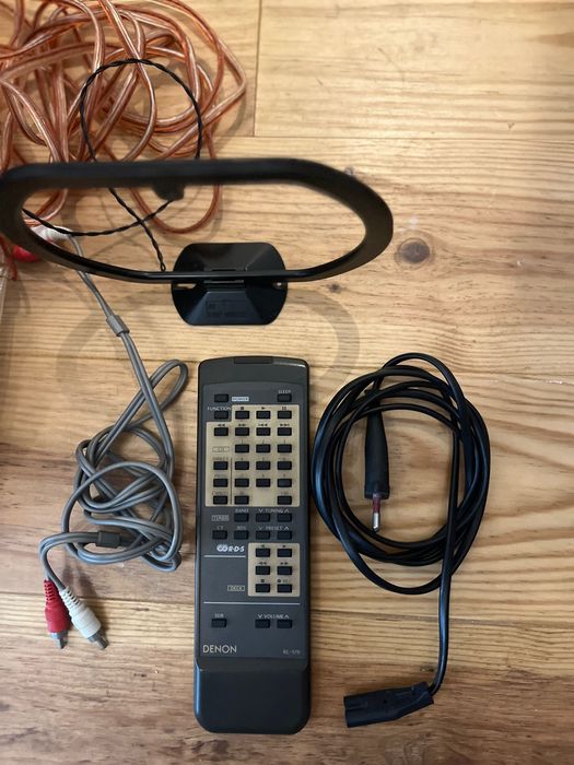 Aparelhagem Denon Radio, CD, colunas