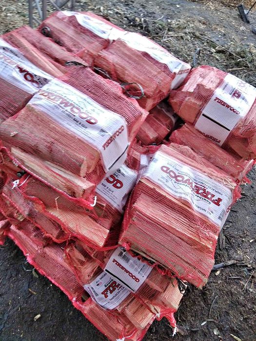 Vendo sacos de lenha 30kg 7€