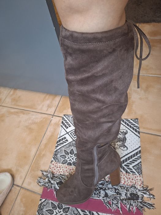 Sapatos novos e impecáveis