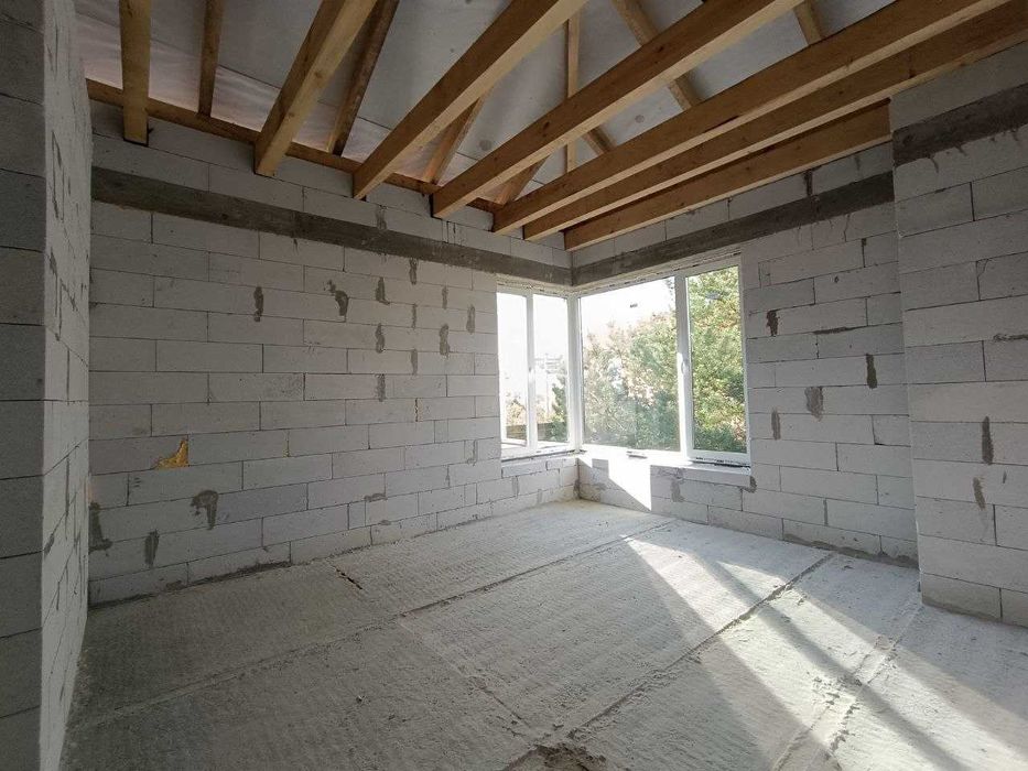 Продаж особняка, з гаражем та власним подвір'ям 5сот, Газ