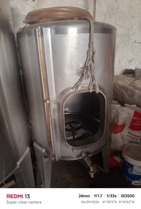 Cubas em inox de 250 e 500 ltros