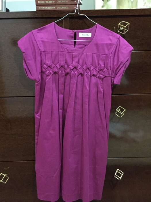 Três Vestidos de Mulher