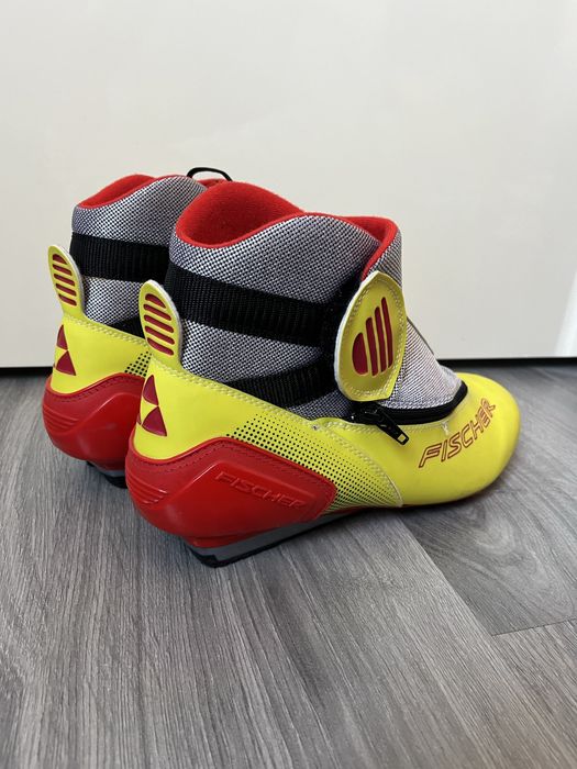 Бігові лижні черевики SNS Fischer розмір 42.5 стелька 27.5 см